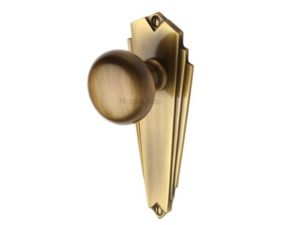 Broadway Knob on Plate