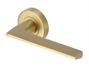 Pyramid Lever on Round Rose