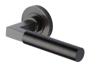 Spectral Lever on Round Rose