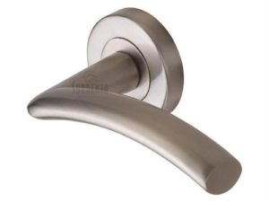Tosca Lever on Round Rose