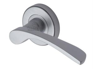 Arcadia Lever on Round Rose