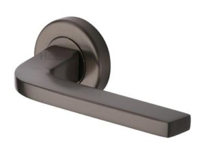 Bellagio Lever on Round Rose