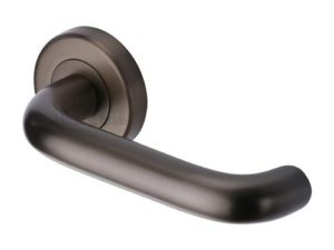 Harmony Lever on Round Rose